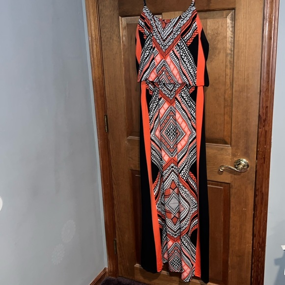 FASHION DRESS - Picture 1 of 2